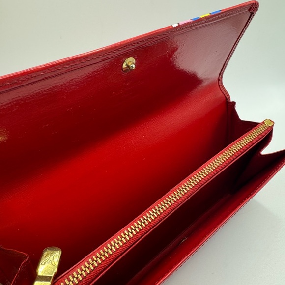 Louis Vuitton Epi Hello Kitty Wallet - Picture 4 of 8